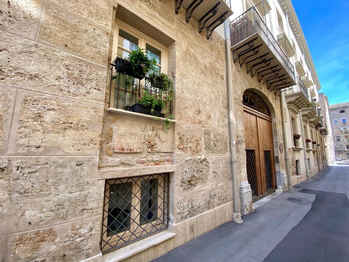 One Hotell Palermo Exteriör bild